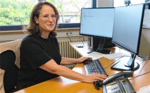 Rektorin Renate Bruckmeier steckt mitten in den Vorbereitungen fürs neue Schuljahr.Fotos baumann
