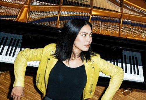 Seit dieser Saison ist Mona Asuka die künstlerische Leiterin der „Inselkonzerte“. Nun tritt sie selbst erstmals in der Reihe auf. Foto Hasselbusch