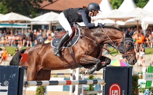 Simone Blum wurde im Vorjahr Zweite im „Großen Preis“ auf Gut Ising.Foto Hans Weitz