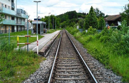 Soyens Bahnhof: Zu selten hält hier nach Meinung vieler Bürger der Zug. Foto Günster
