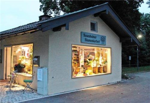 Wieder mit Licht und Leben erfüllt – der lange geschlossene Blumenladen am Friedhof öffnet endlich wieder am morgigen Mittwoch.