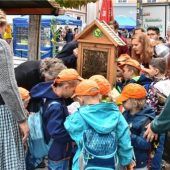 Königinnen und Tiere erobern die Stadt