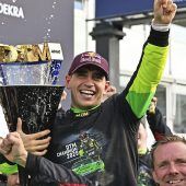 Hartes Manöver: Güven holt den DTM-Titel