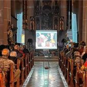 Filmmelodien auf der Orgel gespielt