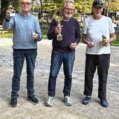 Siegerehrungder Boule-Spieler