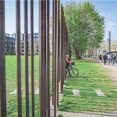 35 Jahre Deutsche Einheit: Radtour durch Berlin