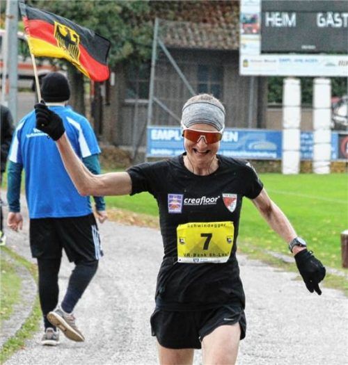 Anja Kobs (TSV Alling) verpasste die neue Weltbestzeit in der Klasse W45.Foto Erwin Fladerer