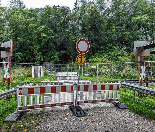 Auch der Bahnübergang Oberkatzbach war Thema in der Bürgerversammlung. Foto Kirchgraber