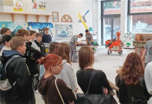 Auch in der Bauhalle war der Ansturm groß. Viele Betriebe präsentierten sich. Foto kreishandwerkerschaft Rosenheim