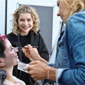 So lebt es sich also als Leiche