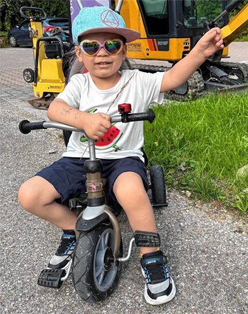 Cooler Kämpfer: Matteo (4) aus Grassau leidet unter Leukämie. Foto privat
