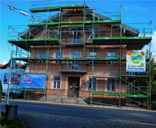 Das denkmalgeschützte „Petzingerhaus“. Foto merk