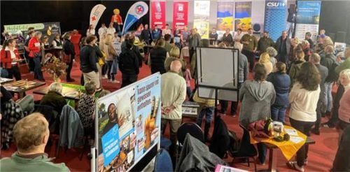 Das KultWerk vom Immling Festival bot einen idealen Rahmen für den Neubürgerempfang.Foto Ammelburger