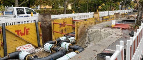 Der Ausbau der Geothermie in Waldkraiburg schreitet voran, wie hier in der Beethovenstraße. Das Fernwärmenetz spielt bei der kommunalen Wärmeplanung eine zentrale Rolle. Foto Lohmann
