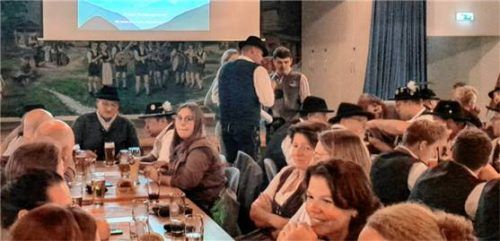 Der Info-Abend in Willing war gut besucht. Foto re