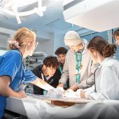 Schüler erleben Notfallmedizin hautnah