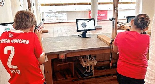 Der Wildenwarter Schützennachwuchs zeigte sich beim heurigen Ferienprogramm treffsicher.Foto Hötzelsperger