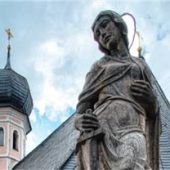 Buntes Markttreiben am verkaufsoffenen Sonntag