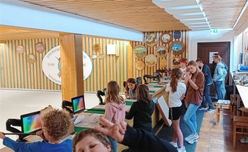 Die Höslwanger Schützen leisten einen wertvollen Bestandteil der regionalen Kultur und halten den Verein mit ihrer Nachwuchsarbeit und dem auf Senioren ausgerichteten Angebot lebendig.Foto Hubertusschützen Höslwang