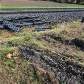 Betrunken und bekifft: Mann (30) fährt bei Endorf auf Bahngleise