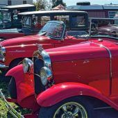 Ein ganzes Dorf im Oldtimer-Fieber
