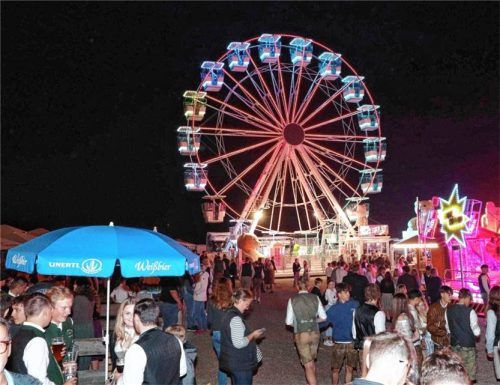 Ein Hingucker beim Haager Herbstfest: das Riesenrad. Foto Stuffer