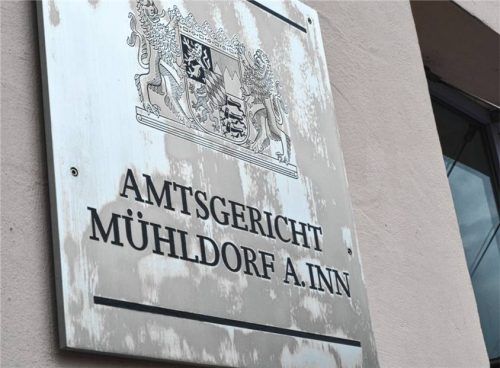 Ein Parkplatzstreit landet vor dem Amtsgericht Mühldorf und findet ein ungewöhnliches Ende. Foto Markus Honervogt