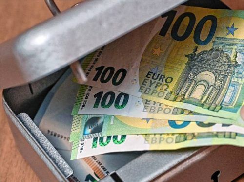 Ein Traunsteiner Massagestudio ist Opfer von Trickdieben geworden. Sie lenkten den Geschädigten ab und plünderten seine Kasse. Die Polizei gibt Tipps, um nicht auch Opfer zu werden. Foto dpa (Symbolbild)