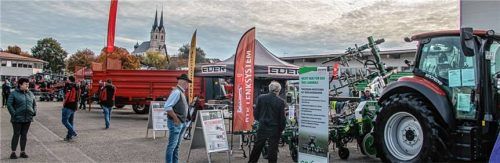 Fachpublikum war am Kirchweihmontag in Tuntenhausen angesagt. Foto stache