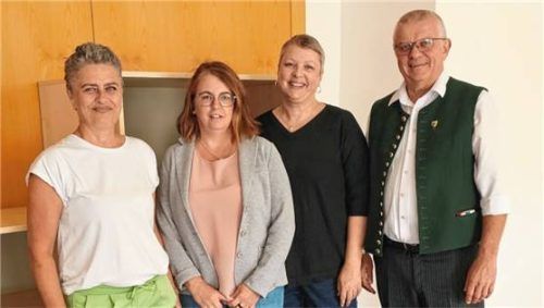 Freuen sich über das Projekt: (von links) Beinjamina Ceman, Silvia Schuster-Utz, Susanne Hilger und Bürgermeister Bernhard Summerer.Foto Gemeinde Söchtenau