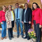 Einweihung der Werkhütte im Frauenhaus