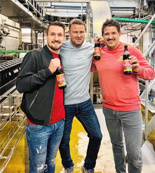 Haben einen neuen Cola-Mix entwickelt: (von links) Stephan Wiesböck sowie Marco und Hannes Steinacher. Fotos privat