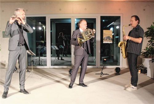 Ihre Musik bewegt sich zwischen Jazz, Kammermusik und mediterraner Straßenpoesie: (von links) Philipp Sterzer, Andreas Binder und Mulo Francel sind „Die Abenteurer“. Foto steffenhagen