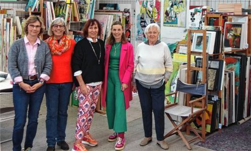 In der Von-der-Tann-Straße in Rosenheim arbeiten fünf Künstlerinnen: Anette Krischer-Bacher, Andrea Eykman, Angela Sans, Claudia Fabritius-Lodes und Brigitte Bosshammer. Foto friedrich