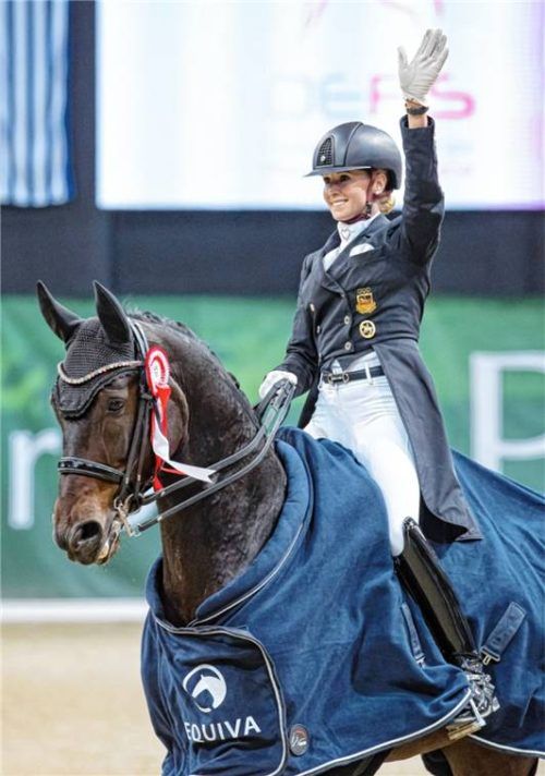 Jessica von Bredow-Werndl setzt auf Zukunftshoffnung Diallo BB.Foto Michael Graf