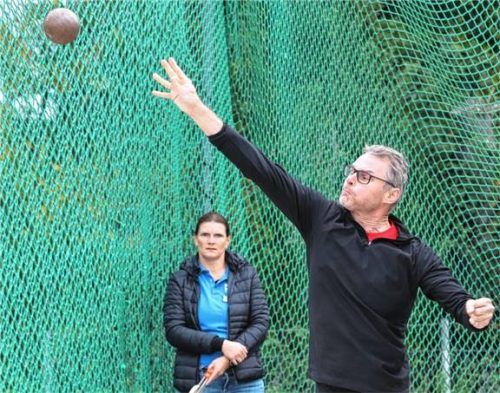 Josef Anglhuber aus Kraiburg siegte im Kugelstoßen in Wasserburg und Waging.Foto Stuffer