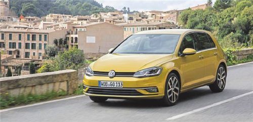 Lässt sich schnell und unkompliziert weiterverkaufen: Der Volkswagen Golf VII ist bei Händlern sehr beliebt. Foto VW
