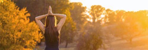 Mikro-Pause mit Meditation – Rituale helfen, die innere Mitte zu finden.Fotos  Adobestock