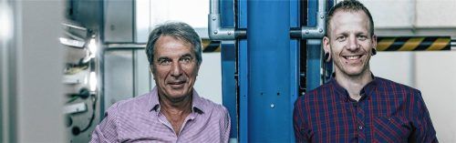 Staffelübergabe im OVB-Druckzentrum: Peter Höllbauer übergibt an Andreas Wagner (von links).