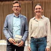 Buch „aus einer kleinen Wunde heraus“ geschrieben