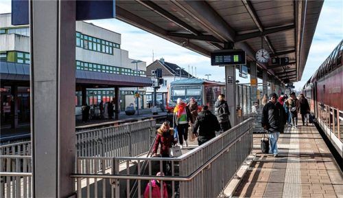 Trotz des Vorfalls attestierte ein Polizeisprecher dem Mühldorfer Bahnhof ein „hohes Maß an Sicherheit.“ Foto Mayer