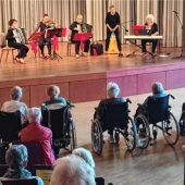 Salon-Hexen verzaubern im Novalishaus