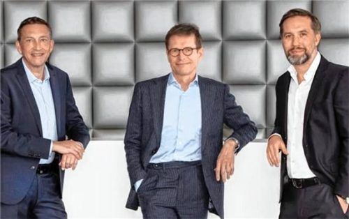 Was passiert mit Gabor? Die Vorstände (von links) Peter Bradler, Stefan Blöchinger und Sascha Negele verfolgen mit dem neuen Investor eine neue Strategie. Foto RE (Stefan Schilling)