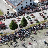 Mit 36 Rasenmäher-Bulldogs zum Weltrekord