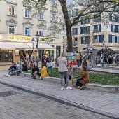 Straßen- reparaturen scheitern  am Geld