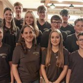 Erfolgreiche Schüler und den Feuerwehrnachwuchs geehrt