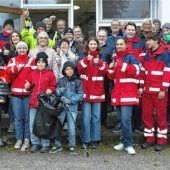 Drei Dutzend Priener säubern ihre Gemeinde