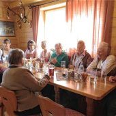 Jahrestreffen der Winkler Röckefrauen im Hofcafé