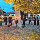 Würdiger Auftakt der Gedenkfeiern in Bruckmühl