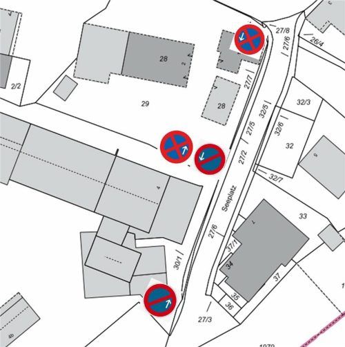 Absolutes und eingeschränktes Halteverbot: Die Skizze zeigt die beiden unterschiedlichen Bereiche „Am Seeplatz“. Foto Gemeinde Gstadt